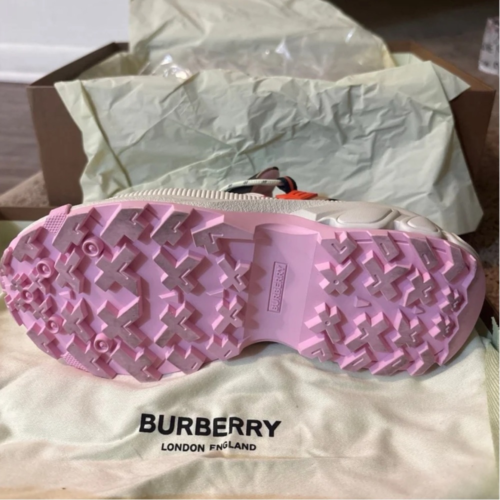 Burberry Multicolor Sneakers for Women - Picture 4 of 4